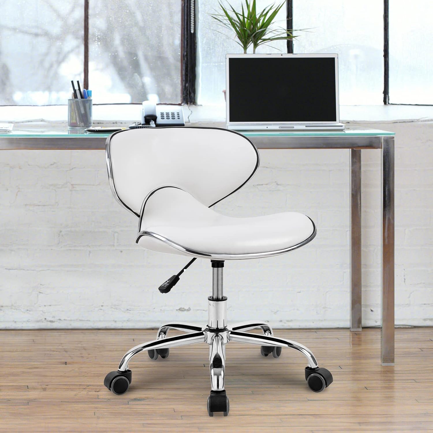 Poltrona per pedicure per Nail - Office Tech Chair recensione e prezzo